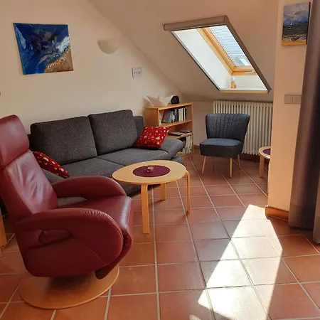 Seeadler Mit Balkon Dewichow